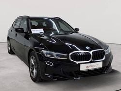 Schwarz uni Gebraucht 2022 BMW 320e Sport Line Kombi | 20.390 € (Guter Preis)