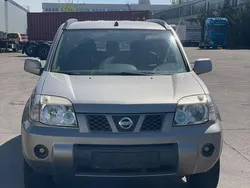 Gold Gebraucht 2004 Nissan X-Trail Comfort SUV | 3.699 € (Guter Preis)