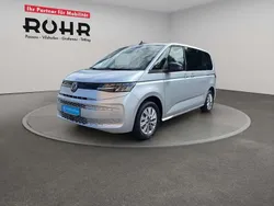 Reflex silber metallic Gebraucht 2024 VW T7 Basis Van | 50.850 € (Superpreis)