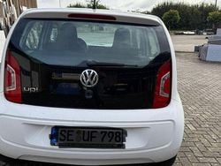 Weiß Gebraucht 2016 VW up! Kleinwagen | 7.200 € (Guter Preis)