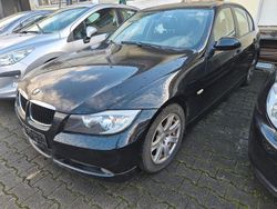 Schwarz Gebraucht 2005 BMW 320 Limousine | 900 € (Superpreis)