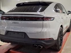 Kreide Gebraucht 2024 Porsche Cayenne E-Hybrid Coupe Coupé | 99.990 € (Guter Preis)