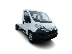 Weiss Gebraucht 2022 Citroën Jumper Van / Kleinbus | 47.658 €