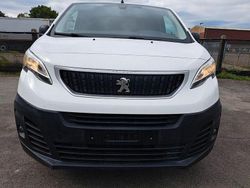 Weiß Gebraucht 2018 Peugeot Expert Premium Van | 11.750 € (Etwas zu teuer)