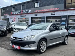 Grau Gebraucht 2003 Peugeot 206 CC Filou Cabrio | 1.990 € (Etwas zu teuer)