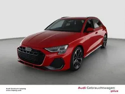 Rot Gebraucht 2024 Audi A3 Sportback S-Line Limousine | 42.290 € (Etwas zu teuer)