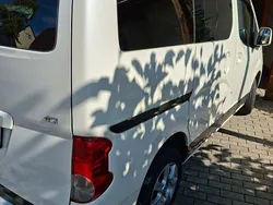 Gebraucht 2015 Nissan Evalia Tekna Van / Kleinbus | 11.500 € (Etwas zu teuer)