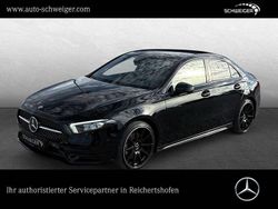Schwarz Gebraucht 2020 Mercedes A250 AMG line Limousine | 29.900 € (Fairer Preis)
