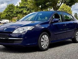 Blau Gebraucht 2009 Renault Laguna III Limousine | 3.599 € (Guter Preis)