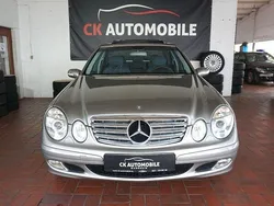 Grau Gebraucht 2003 Mercedes E240 Limousine | 4.490 € (Fairer Preis)