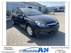 Schwarz Gebraucht 2009 Opel Astra GTC Limousine | 3.999 € (Fairer Preis)