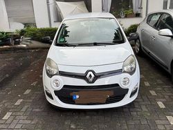 Weiß Gebraucht 2014 Renault Twingo Kleinwagen | 4.300 € (Etwas zu teuer)