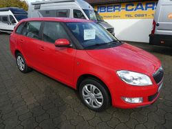 Rot Gebraucht 2014 Skoda Fabia Ambition Kleinwagen | 9.990 € (Etwas zu teuer)