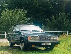 Grün Gebraucht 1989 Volvo 745 Limousine | 6.500 €