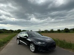 Schwarz Gebraucht 2021 Audi A3 Sportback e-tron Limousine | 22.500 € (Teuer)