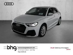 Gletscherweiß metallic Gebraucht 2024 Audi A1 Sportback S-Line Kleinwagen | 24.730 € (Guter Preis)