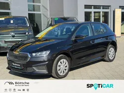 Schwarz Gebraucht 2022 Skoda Fabia Active Limousine | 12.950 € (Guter Preis)