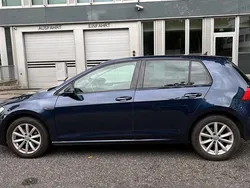 Blau Gebraucht 2015 VW Golf VII Comfortline Limousine | 8.700 € (Guter Preis)