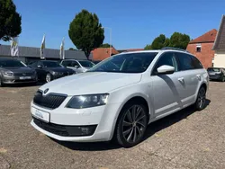 Weiß Gebraucht 2014 Skoda Octavia LAURIN & KLEMENT Kombi | 14.890 € (Teuer)