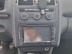 Grau Gebraucht 2014 VW Touran Comfortline Van / Kleinbus | 6.450 € (Fairer Preis)