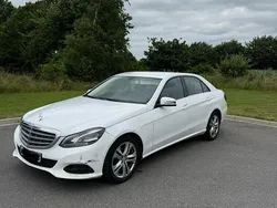 Weiß Gebraucht 2015 Mercedes E200 Limousine | 6.499 € (Superpreis)