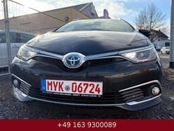Schwarz Gebraucht 2016 Toyota Auris Touring Sports Executive Kombi | 9.950 € (Superpreis)