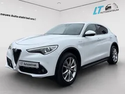 Weiß Gebraucht 2018 Alfa Romeo Stelvio Super SUV | 18.800 € (Fairer Preis)
