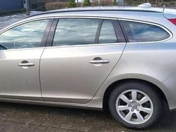 Gebraucht 2011 Volvo V60 Momentum Kombi | 3.450 € (Superpreis)