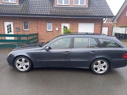 Schwarz Gebraucht 2008 Mercedes E220 Avantgarde Kombi | 2.200 € (Superpreis)