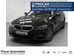 Schwarz Gebraucht 2022 BMW 330e M Sport Kombi | 38.380 € (Fairer Preis)