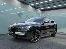 Schwarz Gebraucht 2023 Alfa Romeo Stelvio Competizione SUV | 60.999 €