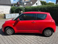 Rot Gebraucht 2010 Suzuki Swift Limousine | 2.299 € (Guter Preis)