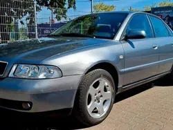 Grau Gebraucht 2000 Audi A4 Limousine | 1.990 € (Guter Preis)