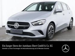 Hightechsilber metaliic Gebraucht 2024 Mercedes B220 Advanced Van / Kleinbus | 38.880 € (Fairer Preis)
