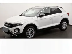 Weiss Gebraucht 2024 VW T-Roc Style SUV | 28.049 € (Etwas zu teuer)