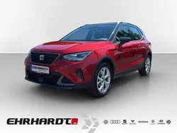 Desire rot metallic Gebraucht 2023 Seat Arona FR SUV | 23.990 € (Fairer Preis)