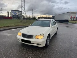 Mercedes C180
