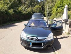 Grün Gebraucht 2005 Opel Signum Kombi | 2.500 € (Fairer Preis)