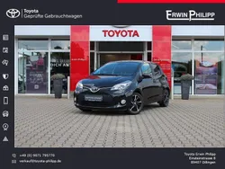 Mysticschwarz mica Gebraucht 2015 Toyota Yaris Kleinwagen | 9.990 € (Fairer Preis)
