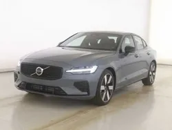 Thunder grey metallic (metallic) Gebraucht 2024 Volvo S60 Limousine | 39.880 €