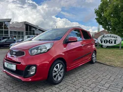 Rot Gebraucht 2015 Kia Picanto DREAM-TEAM Edition Kleinwagen | 7.490 € (Fairer Preis)