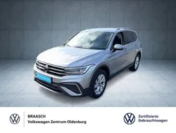 Silber Gebraucht 2024 VW Tiguan Allspace Life SUV | 38.278 € (Fairer Preis)