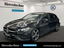 Schwarz Gebraucht 2022 Mercedes CLA180 Shooting Brake AMG Kombi | 27.890 € (Etwas zu teuer)