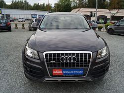 Grau Gebraucht 2010 Audi Q5 SUV | 11.990 € (Etwas zu teuer)