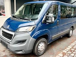 Blau Gebraucht 2016 Peugeot Boxer Van | 9.900 € (Etwas zu teuer)