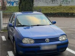 Blau Gebraucht 1998 VW Golf IV Kleinwagen | 1.200 € (Teuer)