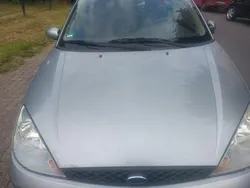 Silber Gebraucht 2003 Ford Focus Limousine | 600 € (Superpreis)