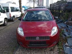 Rot Gebraucht 2009 Fiat Punto Active Limousine | 1.880 € (Guter Preis)