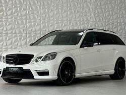 Weiß Gebraucht 2011 Mercedes E63 AMG Limousine | 34.800 € (Teuer)
