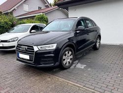 Brillantschwarz Gebraucht 2015 Audi Q3 SUV | 11.400 € (Guter Preis)